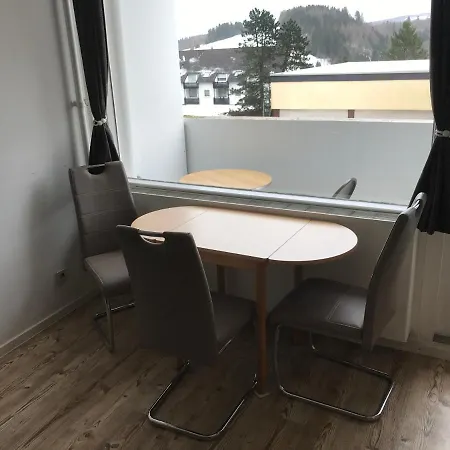 Kleine Gemutlichkeit ألتيناو